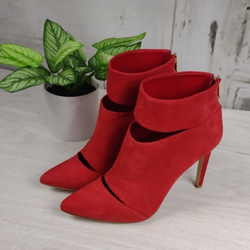 BCBGeneration Red High-Heeled Ankle Boots Size 8